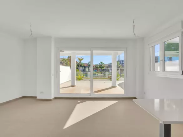 2-bedroom Apartment In Manilva, Spain (76 M²)