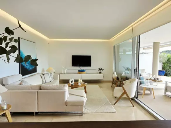 3-bedroom Apartment In Benahavis, Spain (120 M²)
