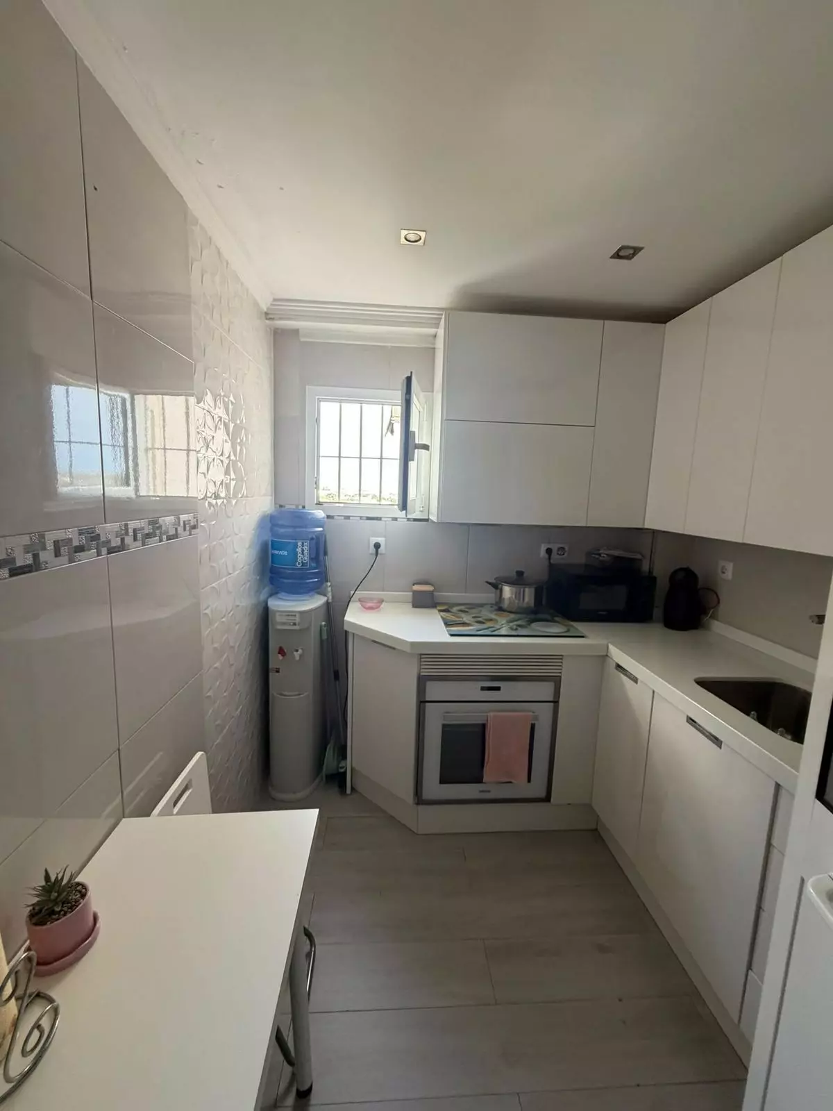 ShowFeedImage-06f623 3-bedroom Apartment In Marbella, Spain (63 M²)