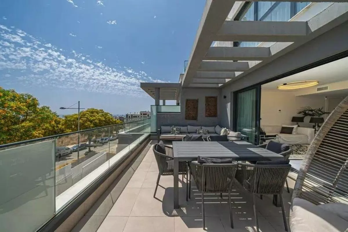 3-bedroom Apartment In Estepona, Spain (110 M²)