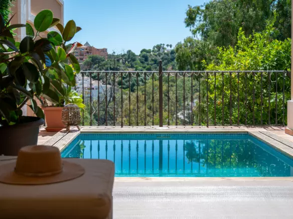 3-bedroom Villa In Marbella, Spain (204 M²)