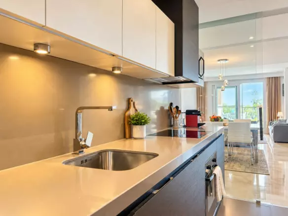 3-bedroom Apartment In Benahavis, Spain (102 M²)
