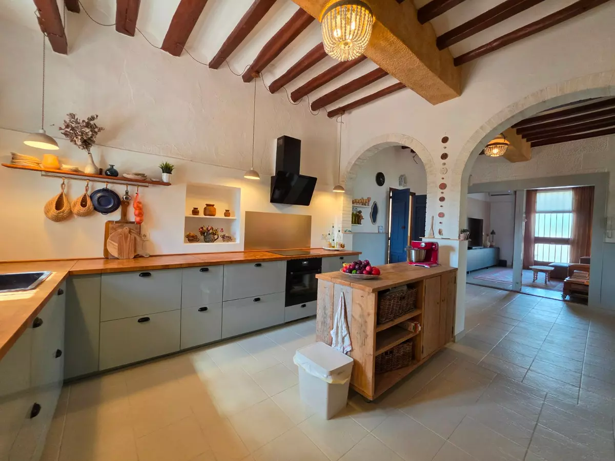 6-bedroom Country House In Elche, Spain (738 M²)