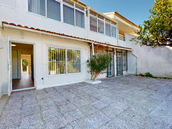 2-bedroom Apartment In Orihuela, Spain (56 M²)