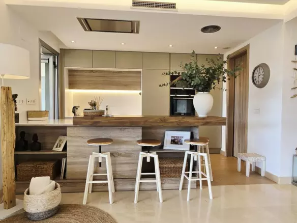 3-bedroom Apartment In Benahavis, Spain (120 M²)