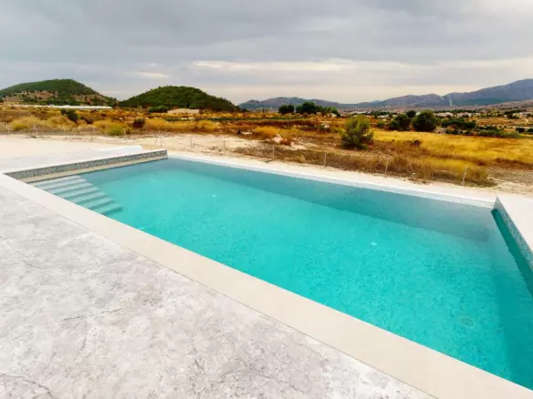 3-bedroom Villa In La Romana, Spain (248 M²)