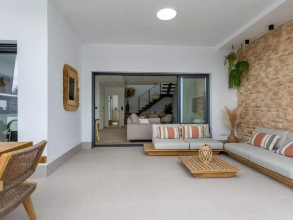 3-bedroom Villa In Dolores, Spain (150 M²)