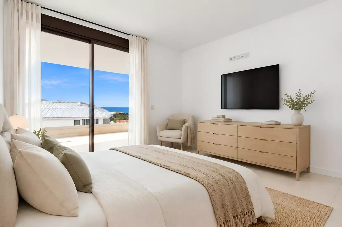 2-bedroom Apartment In Fuengirola, Spain (83 M²)