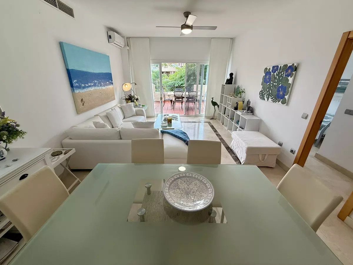 3-bedroom Apartment In Estepona, Spain (107 M²)