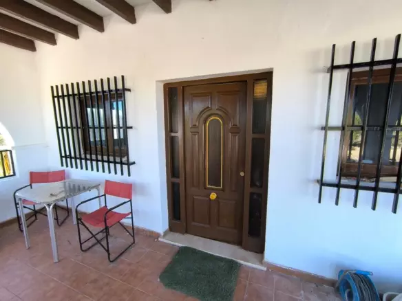 8-bedroom Villa In Novelda, Spain (414 M²)