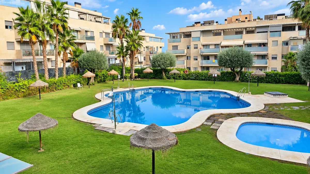 2-bedroom Apartment In Torremolinos, Spain (113 M²)