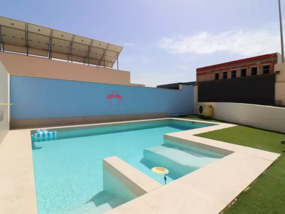 4-bedroom Villa In Benijofar, Spain (319 M²)