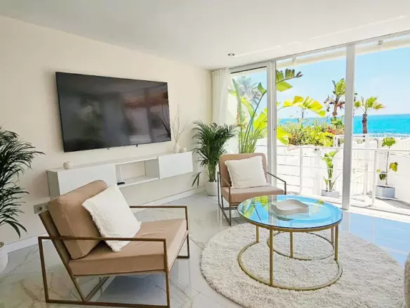 3-bedroom Villa In Estepona, Spain (200 M²)
