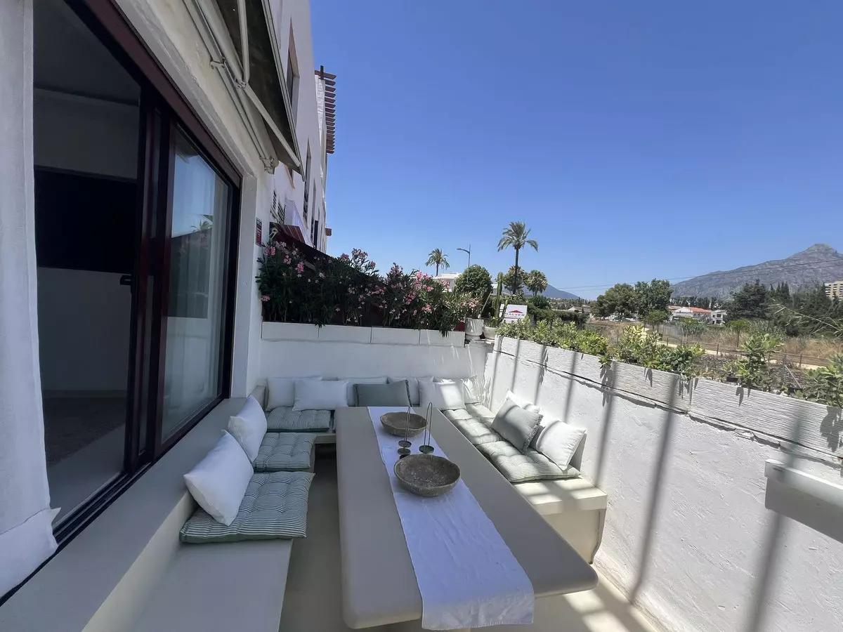 3-bedroom Apartment In Marbella, Spain (121 M²)