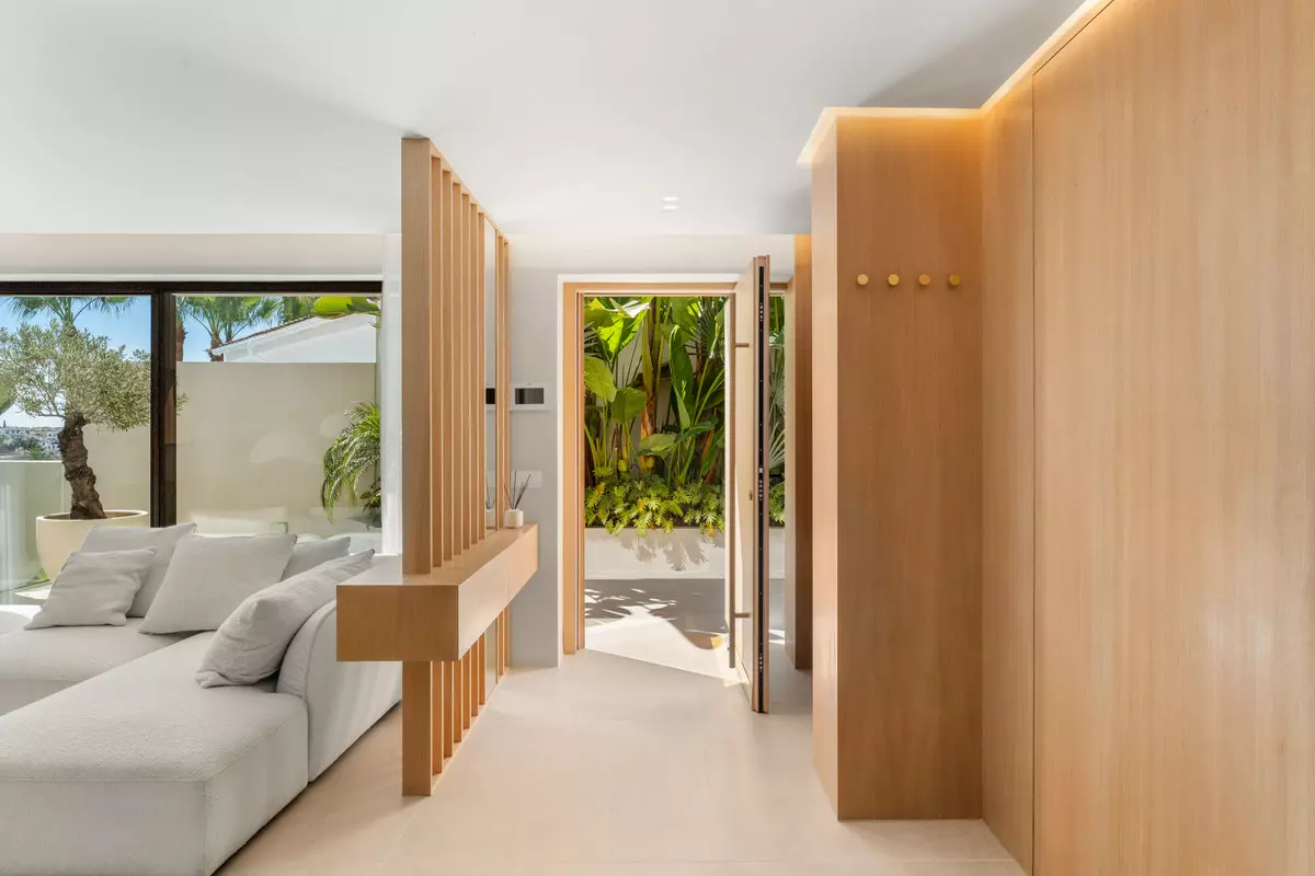 5-bedroom Villa In Marbella, Spain (245 M²)