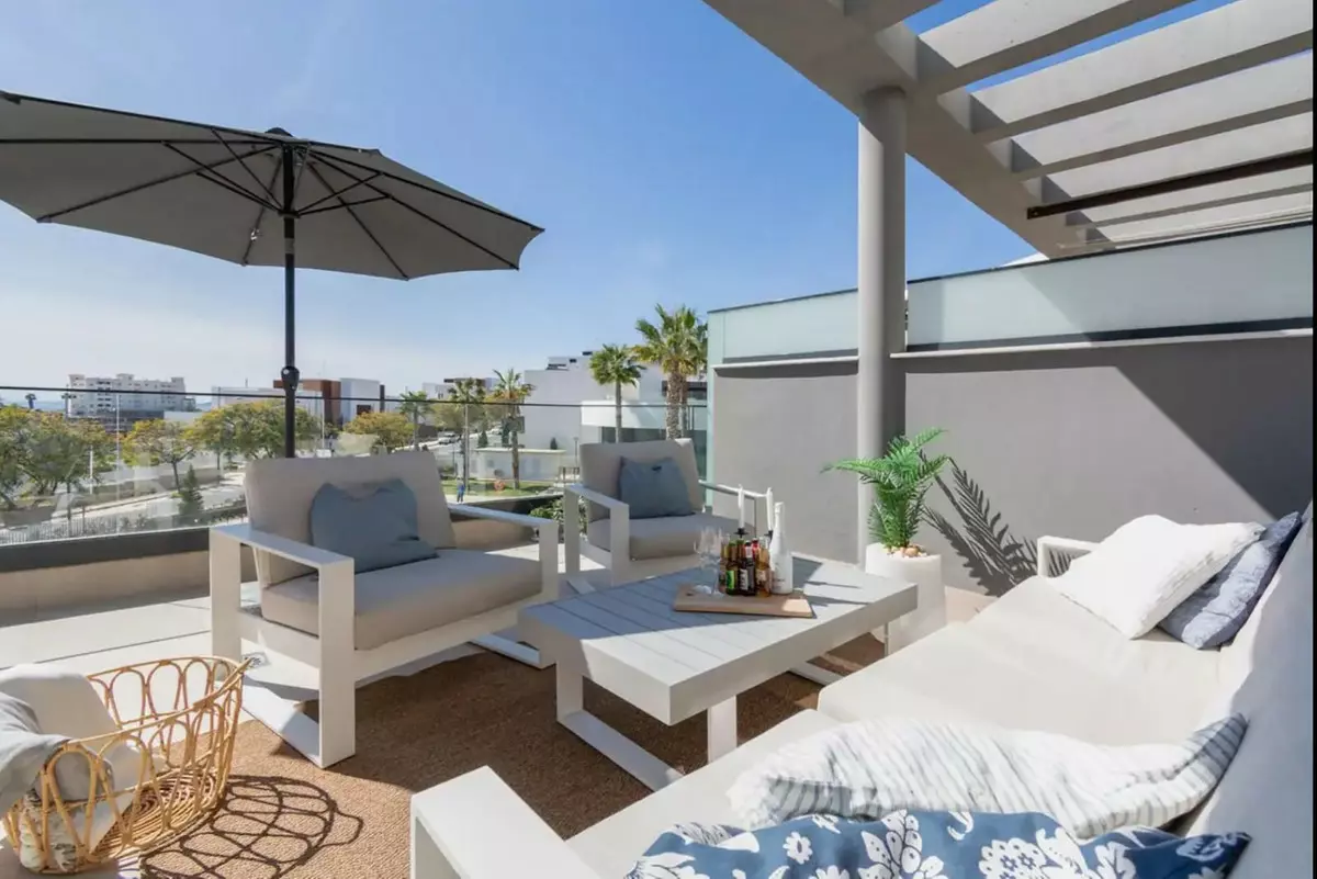 2-bedroom Apartment In Estepona, Spain (99 M²)
