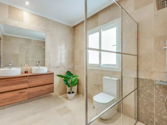 3-bedroom Villa In Marbella, Spain (204 M²)