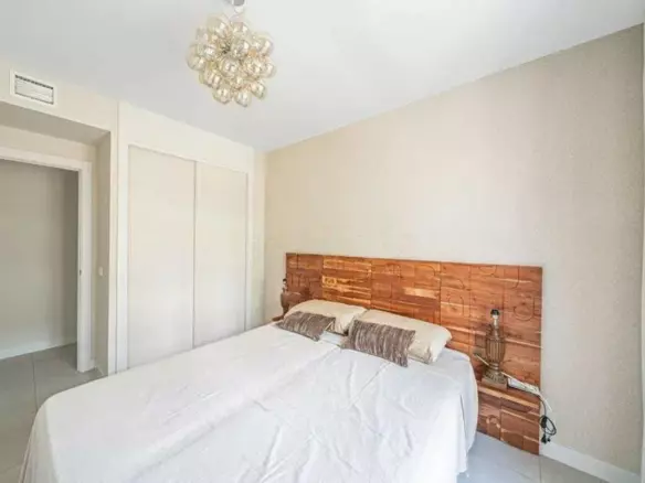 3-bedroom Apartment In Estepona, Spain (110 M²)