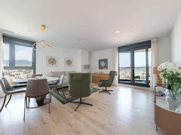 3-bedroom Apartment In Málaga, Spain (108 M²)