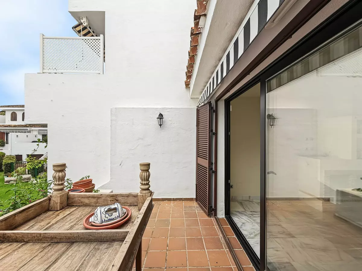 3-bedroom Town House In Estepona, Spain (141 M²)