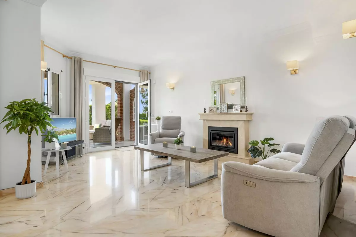 3-bedroom Villa In Mijas, Spain (181 M²)
