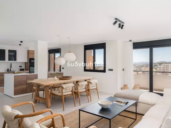3-bedroom Apartment In Benalmádena, Spain (212 M²)