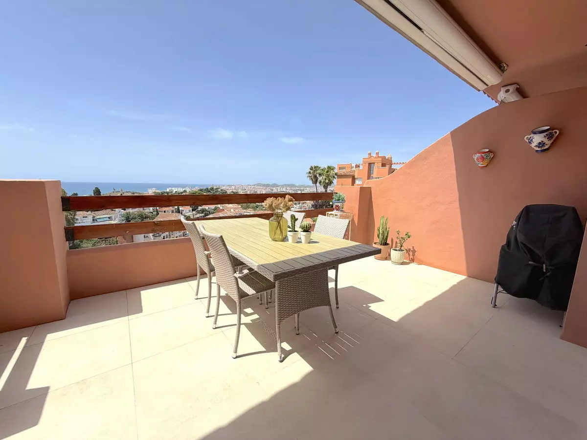 3-bedroom Apartment In Fuengirola, Spain (115 M²)