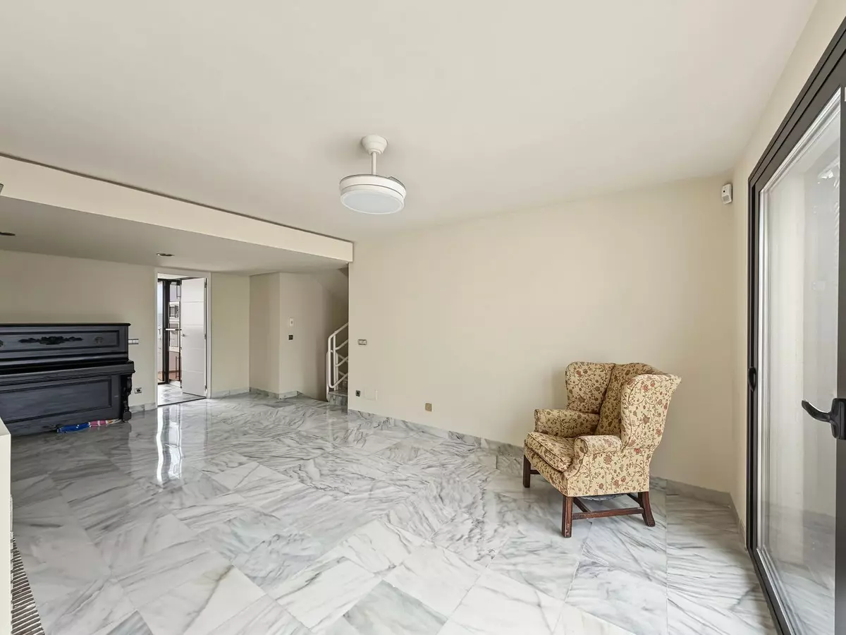 3-bedroom Town House In Estepona, Spain (141 M²)