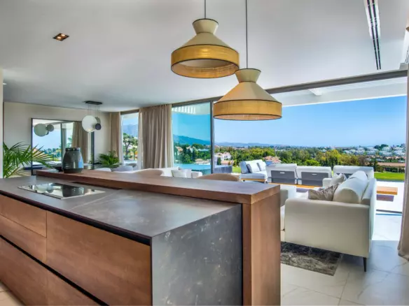 3-bedroom Apartment In Estepona, Spain (180 M²)
