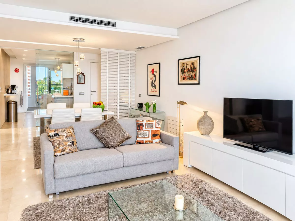 3-bedroom Apartment In Benahavis, Spain (102 M²)