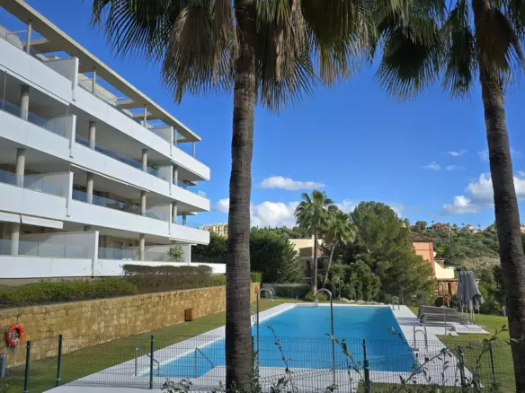 3-bedroom Apartment In Benahavis, Spain (120 M²)