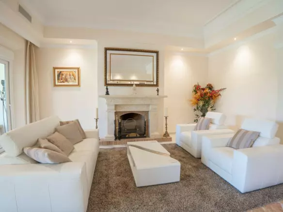 6-bedroom Villa In Estepona, Spain (967 M²)