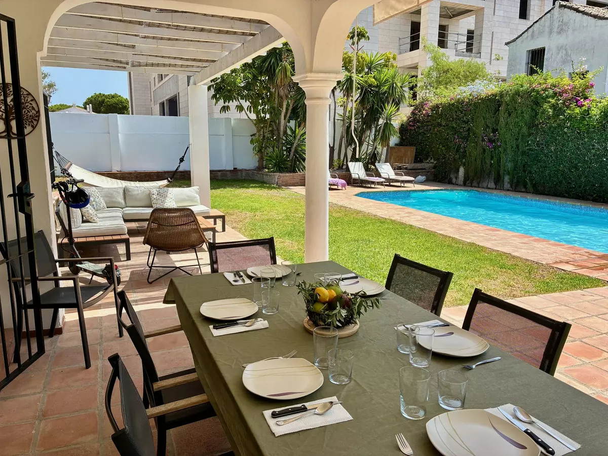3-bedroom Villa In Estepona, Spain (139 M²)