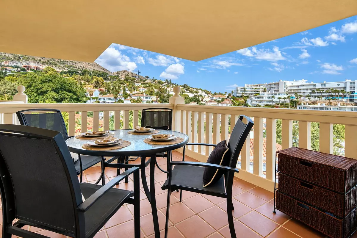 2-bedroom Apartment In Fuengirola, Spain (85 M²)