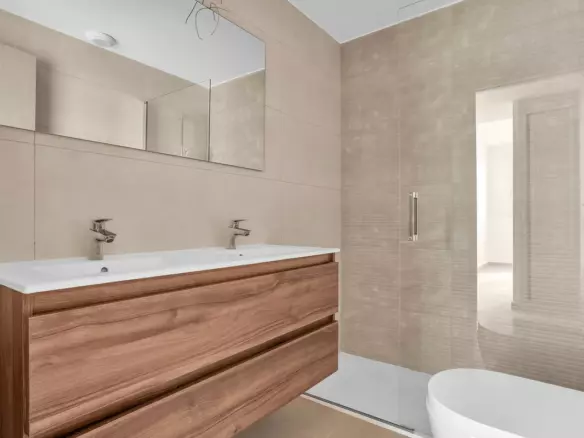 2-bedroom Apartment In Manilva, Spain (76 M²)