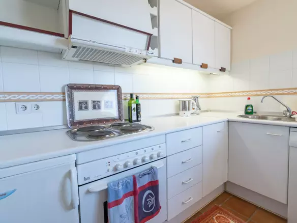 2-bedroom Apartment In Marbella, Spain (85 M²)