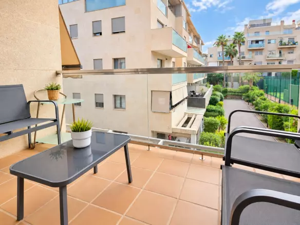 2-bedroom Apartment In Torremolinos, Spain (113 M²)