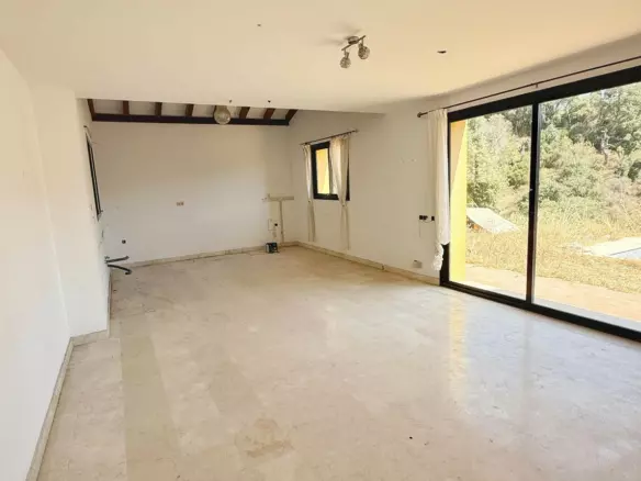 5-bedroom Villa In Marbella, Spain (525 M²)