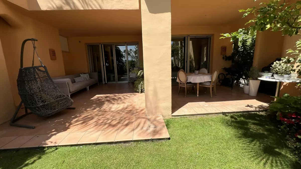 3-bedroom Apartment In Marbella, Spain (176 M²)