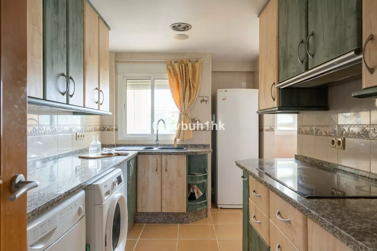 2-bedroom Apartment In Fuengirola, Spain (110 M²)