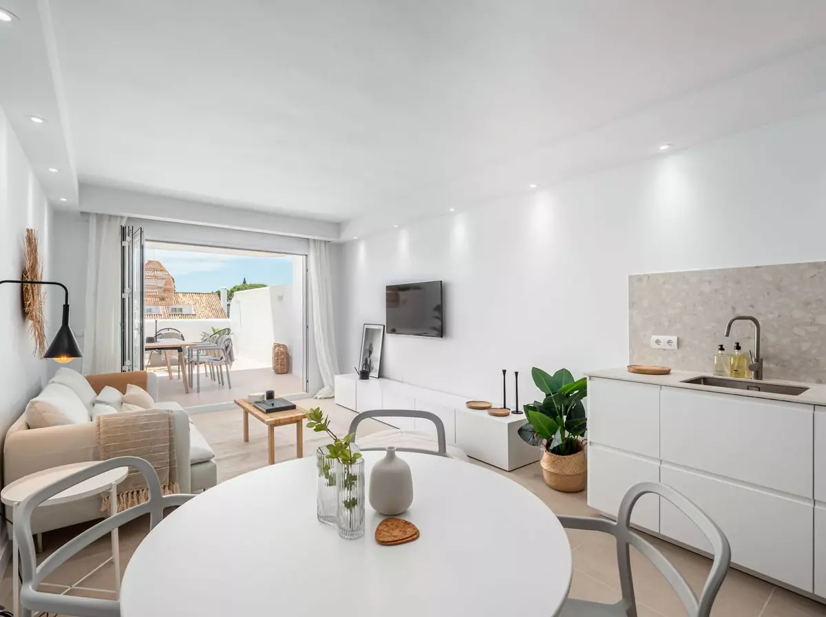 2-bedroom Apartment In Marbella, Spain (107 M²)