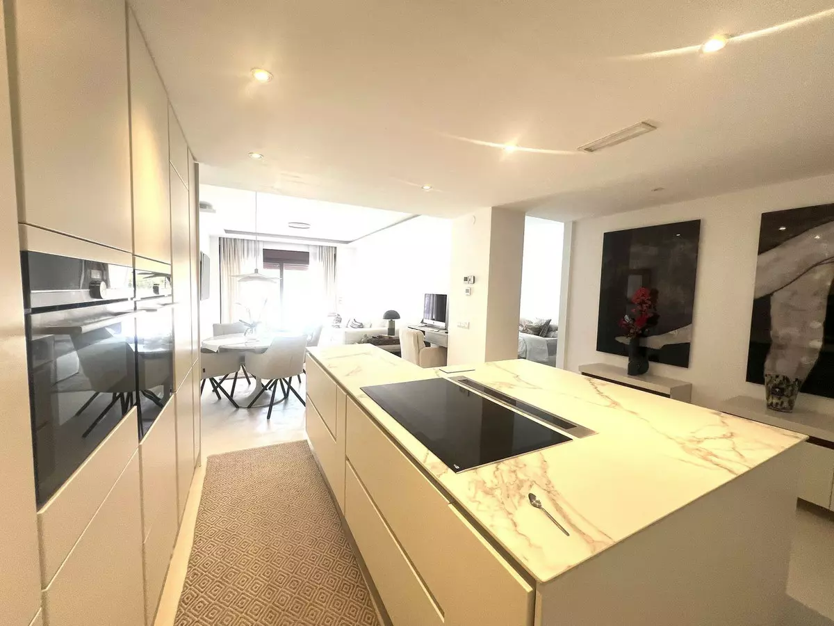3-bedroom Apartment In Marbella, Spain (121 M²)