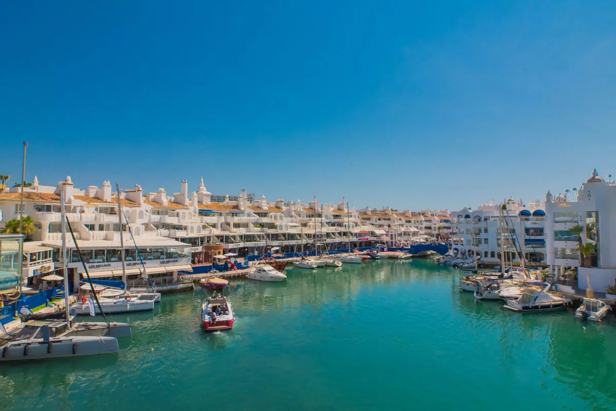 9-bedroom Apartment In Benalmádena, Spain (639 M²)