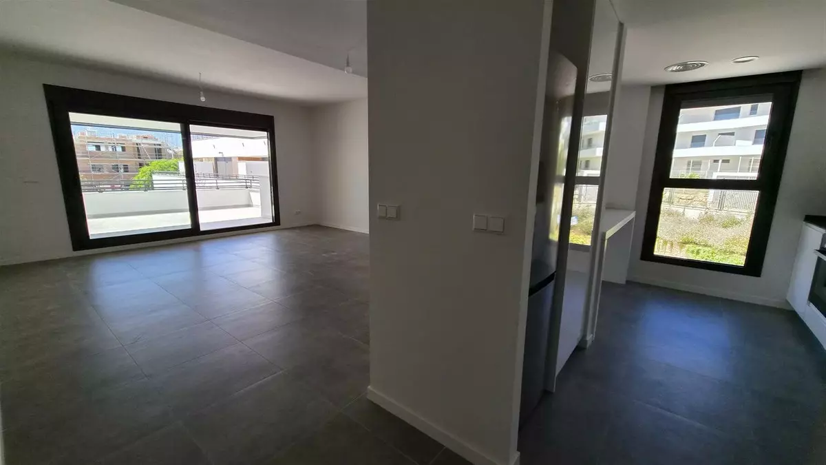 2-bedroom Apartment In Estepona, Spain (99 M²)