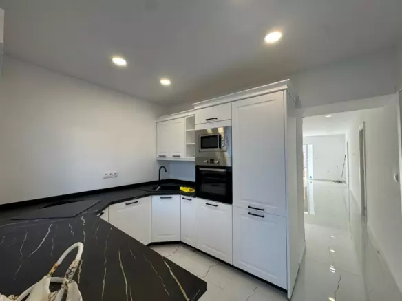 4-bedroom Apartment In Alhaurín El Grande, Spain (214 M²)