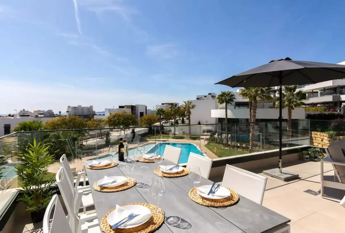 2-bedroom Apartment In Estepona, Spain (99 M²)