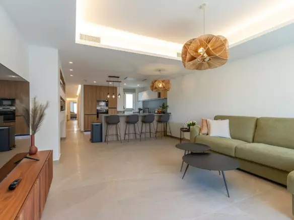 2-bedroom Apartment In Torrevieja, Spain (106 M²)