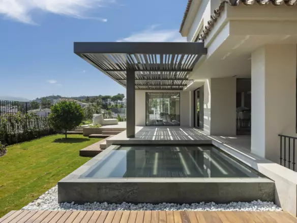 5-bedroom Villa In Marbella, Spain (785 M²)