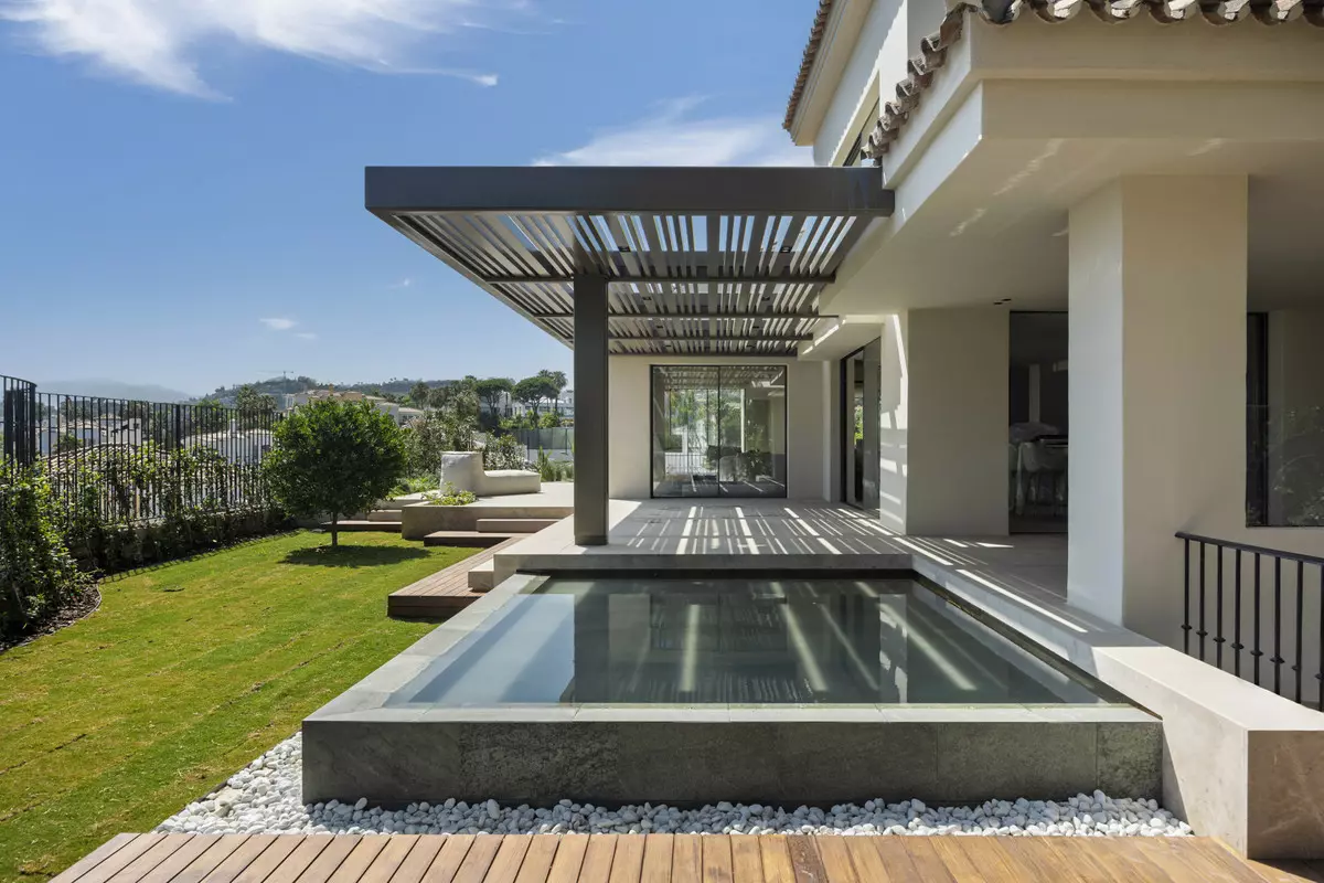 5-bedroom Villa In Marbella, Spain (785 M²)