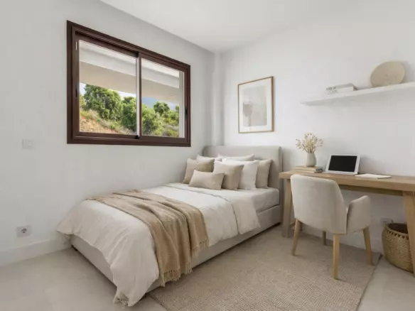 2-bedroom Apartment In Fuengirola, Spain (83 M²)